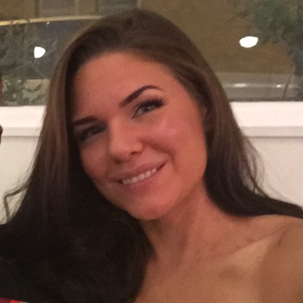 Meet your Posher, Caitlin